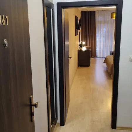 Besenova Apartment Апартаменты *